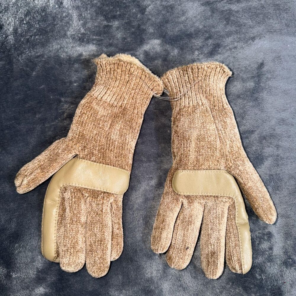 Totes-isotoner Women's Tan and Brown Gloves